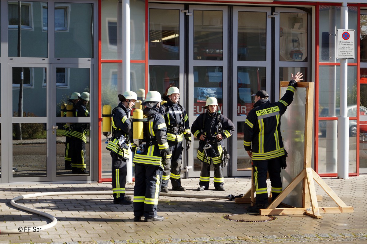 2016_10_15-atemschutzlehrgang_schwarzenbruck-11-2000px